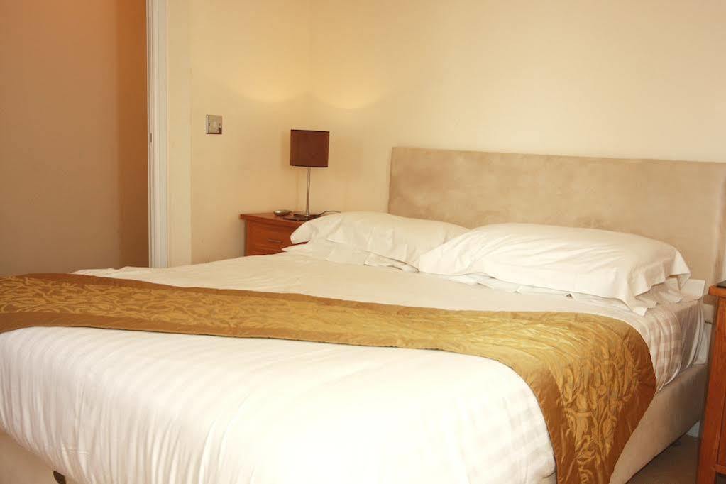 Churchills Inn & Rooms Боунесс-он-Віндермір Екстер'єр фото